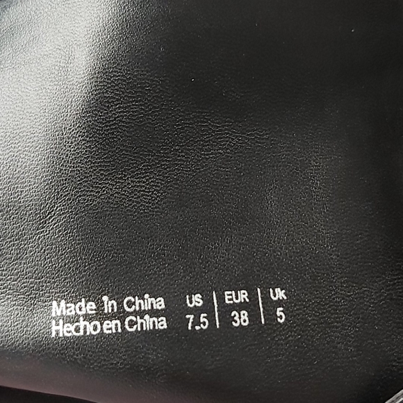 Over the knee boots EUC - Picture 10 of 11